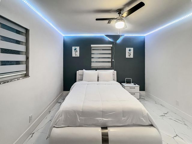 1828 S Meadow Court 1828, West Palm Beach, FL 33406