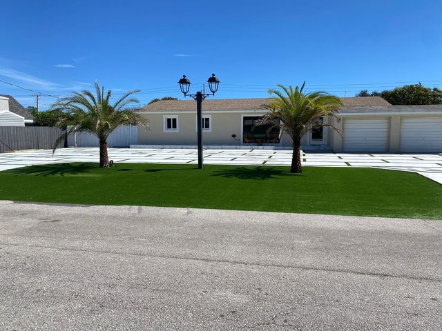 1828 S Meadow Court 1828, West Palm Beach, FL 33406