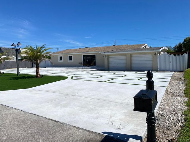 1828 S Meadow Court 1828, West Palm Beach, FL 33406