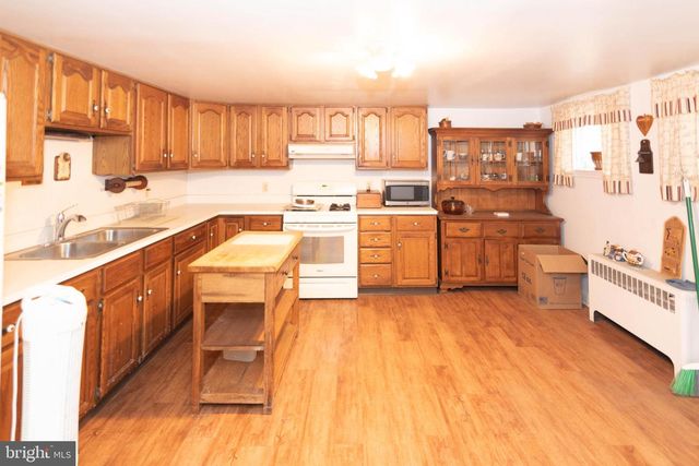 3040 E FEDERAL ST, Baltimore, MD 21213