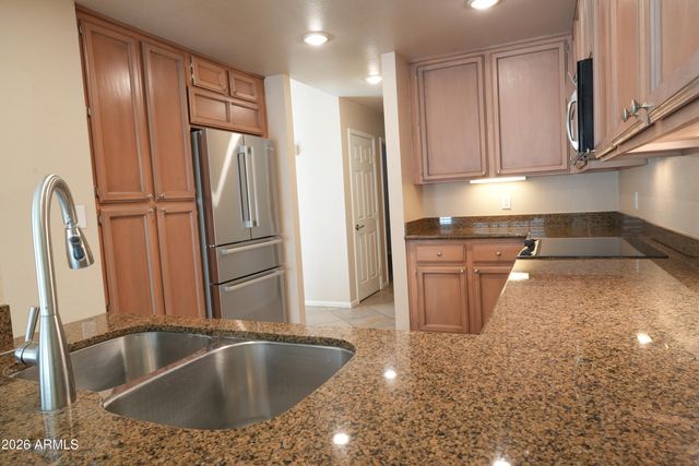 7222 E GAINEY RANCH Road 127, Scottsdale, AZ 85258