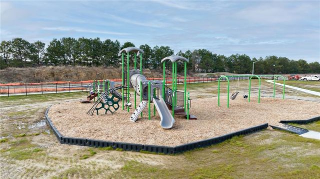 125 Station DR, Suffolk, VA 23434