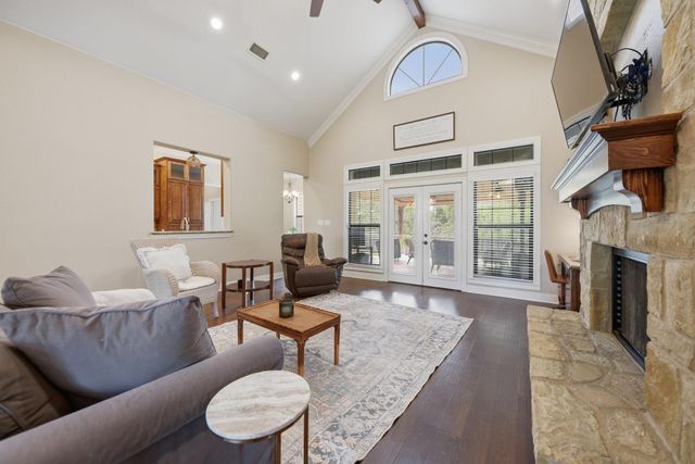 2245 Strangmeier Road, Brenham, TX 77833