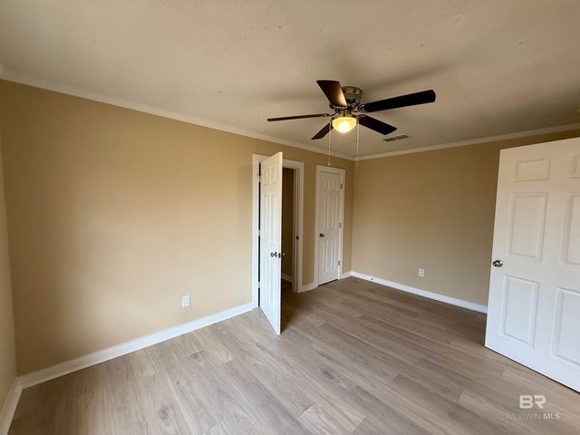 1213 N Pine Street, Foley, AL 36535