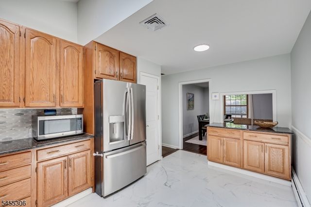 36 Aylin St, Metuchen Boro, NJ 08840