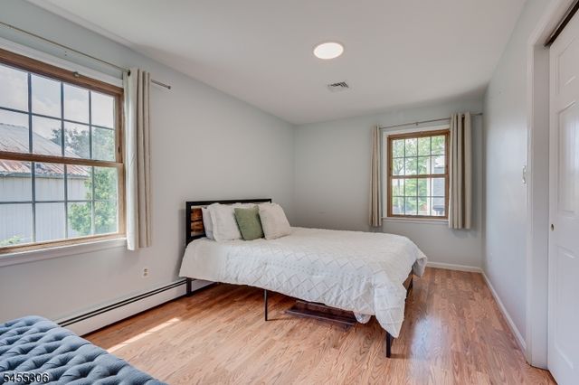 36 Aylin St, Metuchen Boro, NJ 08840