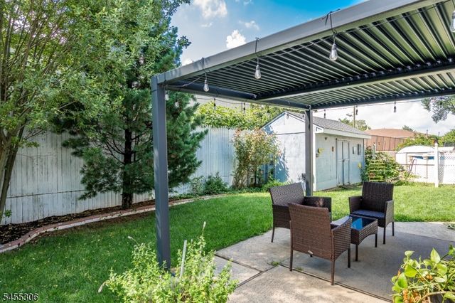 36 Aylin St, Metuchen Boro, NJ 08840