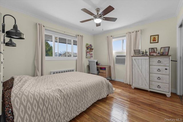 18 Seitz Drive, Bethpage, NY 11714