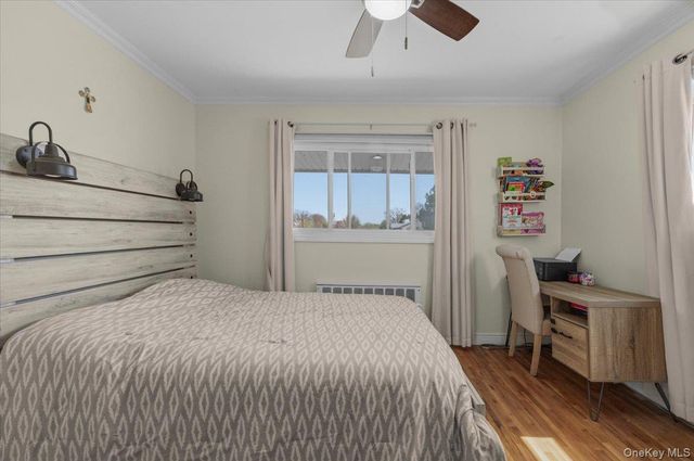 18 Seitz Drive, Bethpage, NY 11714