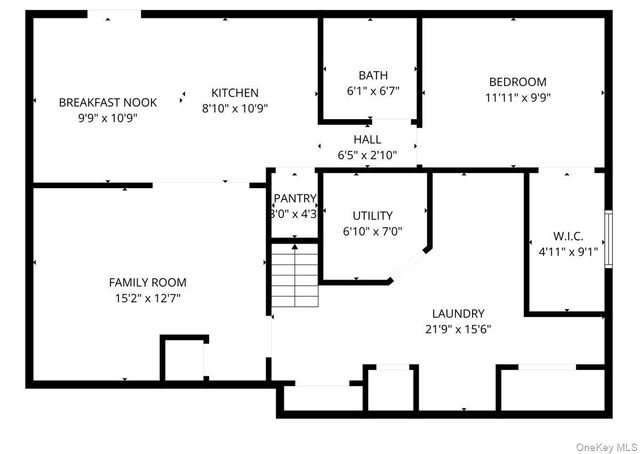 18 Seitz Drive, Bethpage, NY 11714