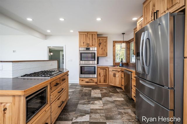 4837 Bancroft Avenue, Lowell, MI 49331