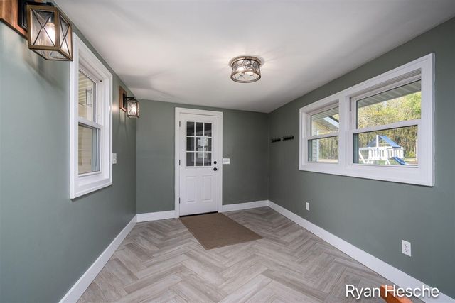 4837 Bancroft Avenue, Lowell, MI 49331