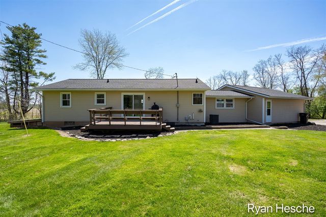 4837 Bancroft Avenue, Lowell, MI 49331