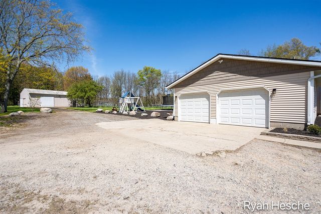 4837 Bancroft Avenue, Lowell, MI 49331