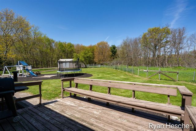 4837 Bancroft Avenue, Lowell, MI 49331