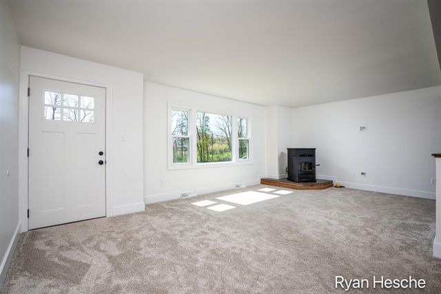 4837 Bancroft Avenue, Lowell, MI 49331