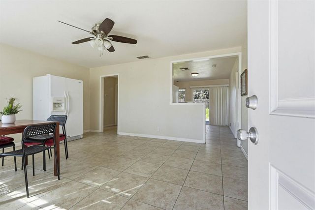 2209 Meadowview Rd, Sacramento, CA 95832