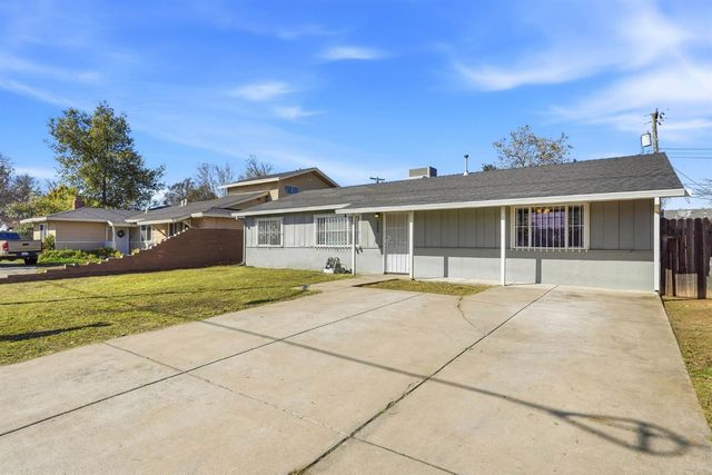 2209 Meadowview Rd, Sacramento, CA 95832