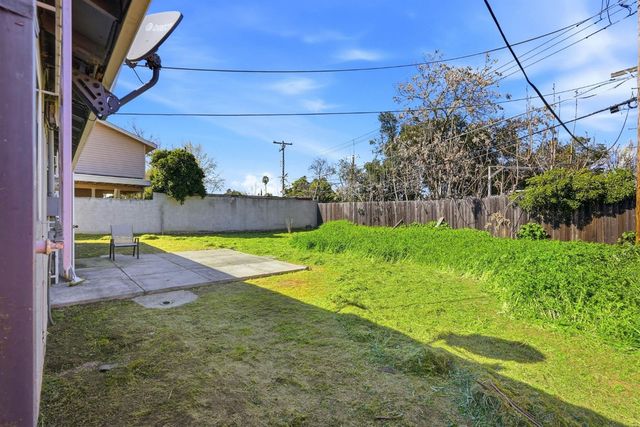 2209 Meadowview Rd, Sacramento, CA 95832