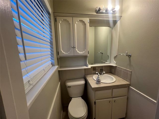 1220 E Brooks Street, Norman, OK 73071