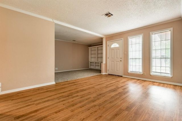 1220 E Brooks Street, Norman, OK 73071