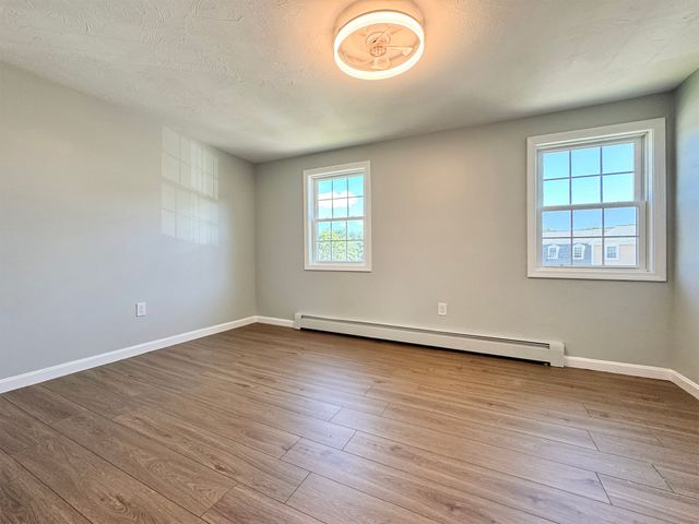 9 Lydon Ln C2-9, Halifax, MA 02338