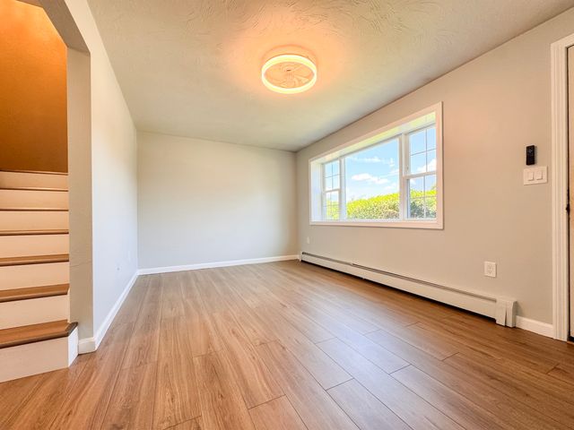 9 Lydon Ln C2-9, Halifax, MA 02338
