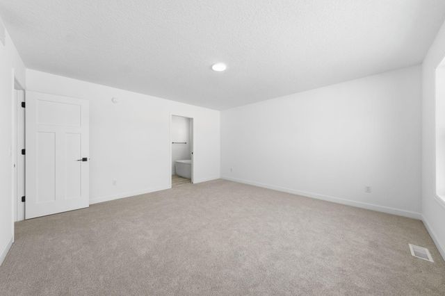 18342 Huntley Trail, Lakeville, MN 55044