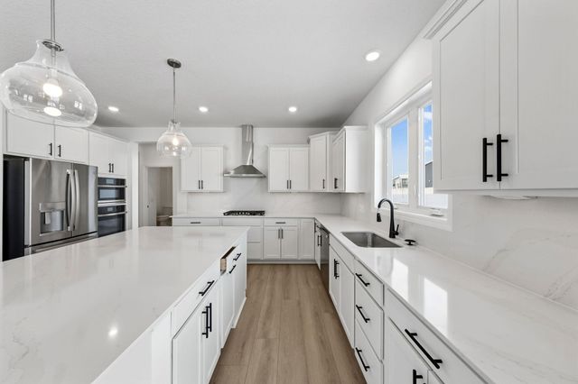 18342 Huntley Trail, Lakeville, MN 55044