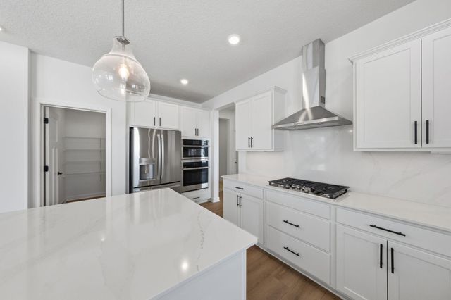 18342 Huntley Trail, Lakeville, MN 55044