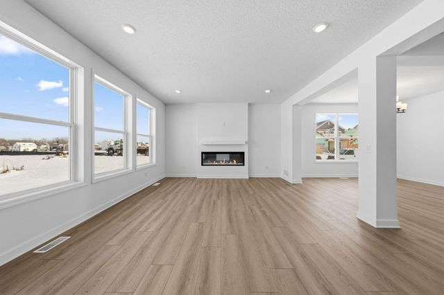 18342 Huntley Trail, Lakeville, MN 55044