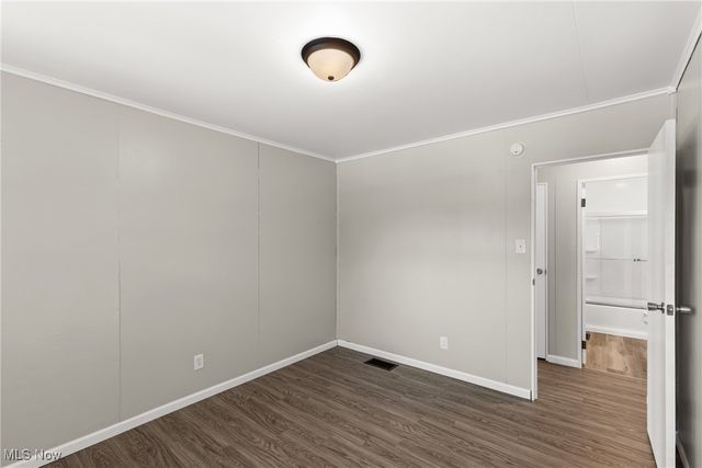 146 Hutchinson Drive, St Clairsville, OH 43950