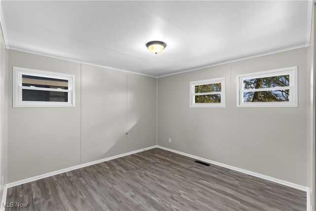 146 Hutchinson Drive, St Clairsville, OH 43950