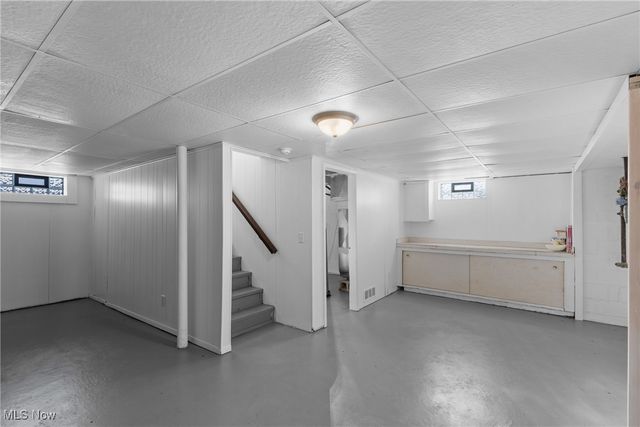 146 Hutchinson Drive, St Clairsville, OH 43950