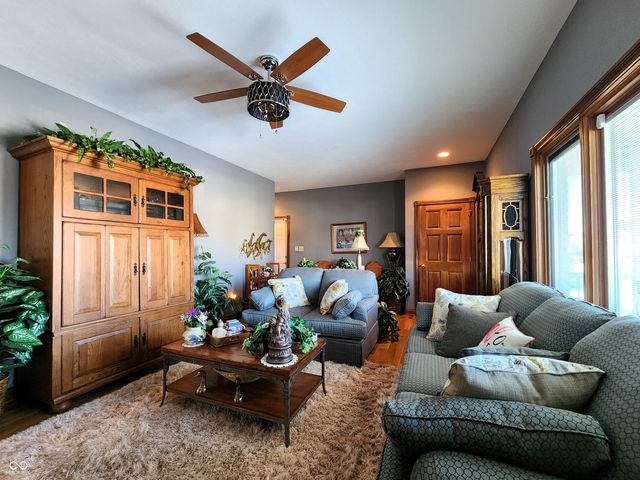 5419 E Shae Lake Drive, Mooresville, IN 46158