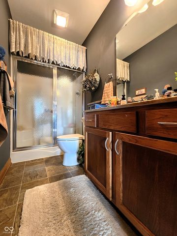 5419 E Shae Lake Drive, Mooresville, IN 46158