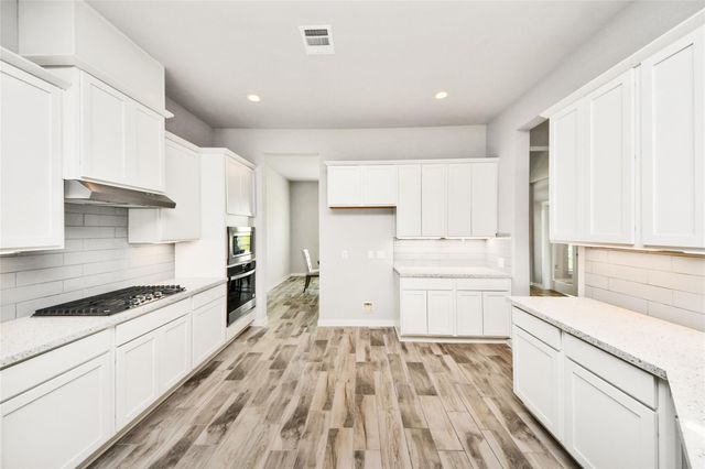 1577 Elm Court, Angleton, TX 77515