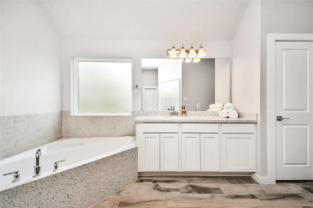 1577 Elm Court, Angleton, TX 77515