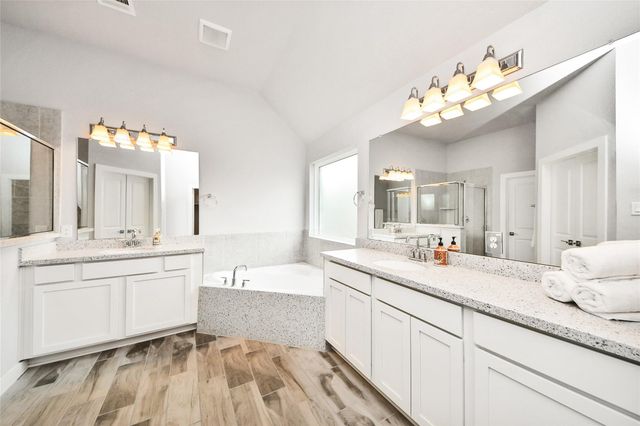1577 Elm Court, Angleton, TX 77515