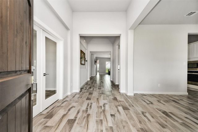1577 Elm Court, Angleton, TX 77515