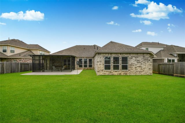 1577 Elm Court, Angleton, TX 77515