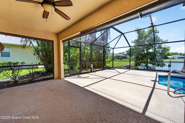 969 Tavernier Circle NE, Palm Bay, FL 32905