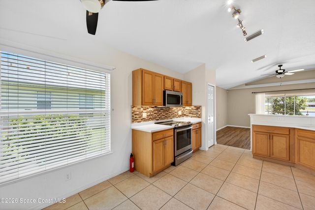 969 Tavernier Circle NE, Palm Bay, FL 32905