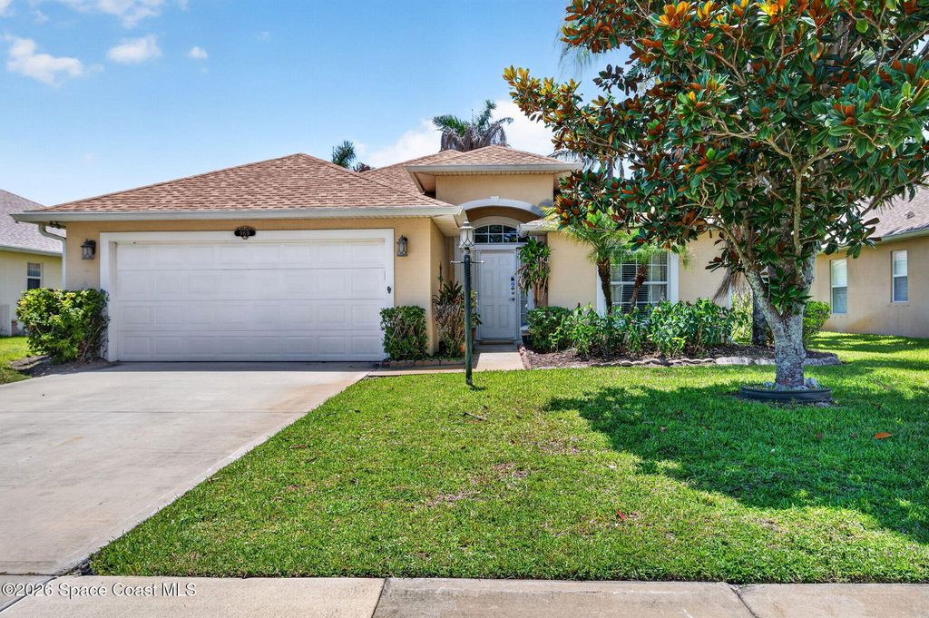 969 Tavernier Circle NE, Palm Bay, FL 32905