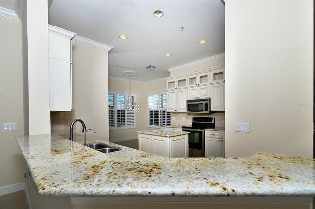 8051 PLAYERS COVE DRIVE 202, Naples, FL 34113