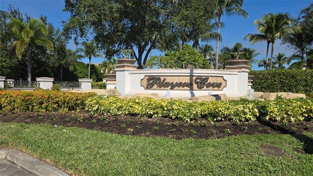 8051 PLAYERS COVE DRIVE 202, Naples, FL 34113