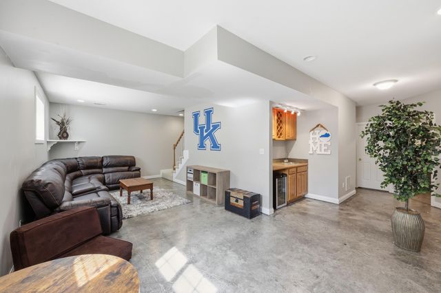 4304 Calais Place, Lexington, KY 40515