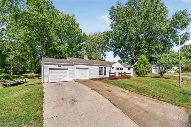 5609 N Lenox Avenue, Kansas City, MO 64151