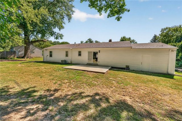 5609 N Lenox Avenue, Kansas City, MO 64151