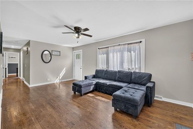 5609 N Lenox Avenue, Kansas City, MO 64151